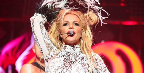 Britney Spears just posted 12 totally naked Instagram snaps